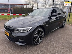 BMW 3-serie Touring - 330e xDrive High Exe M-Sport Laser Trekhaak 20inch