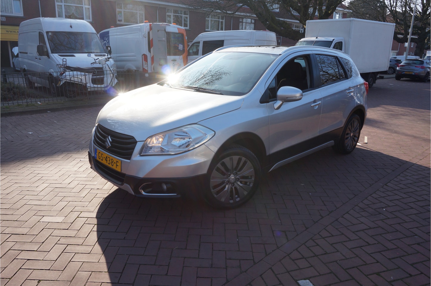 Suzuki SX4 S-Cross - 1.6 Exclusive ELECTRISCH PANORAMADAK....... - AutoWereld.nl