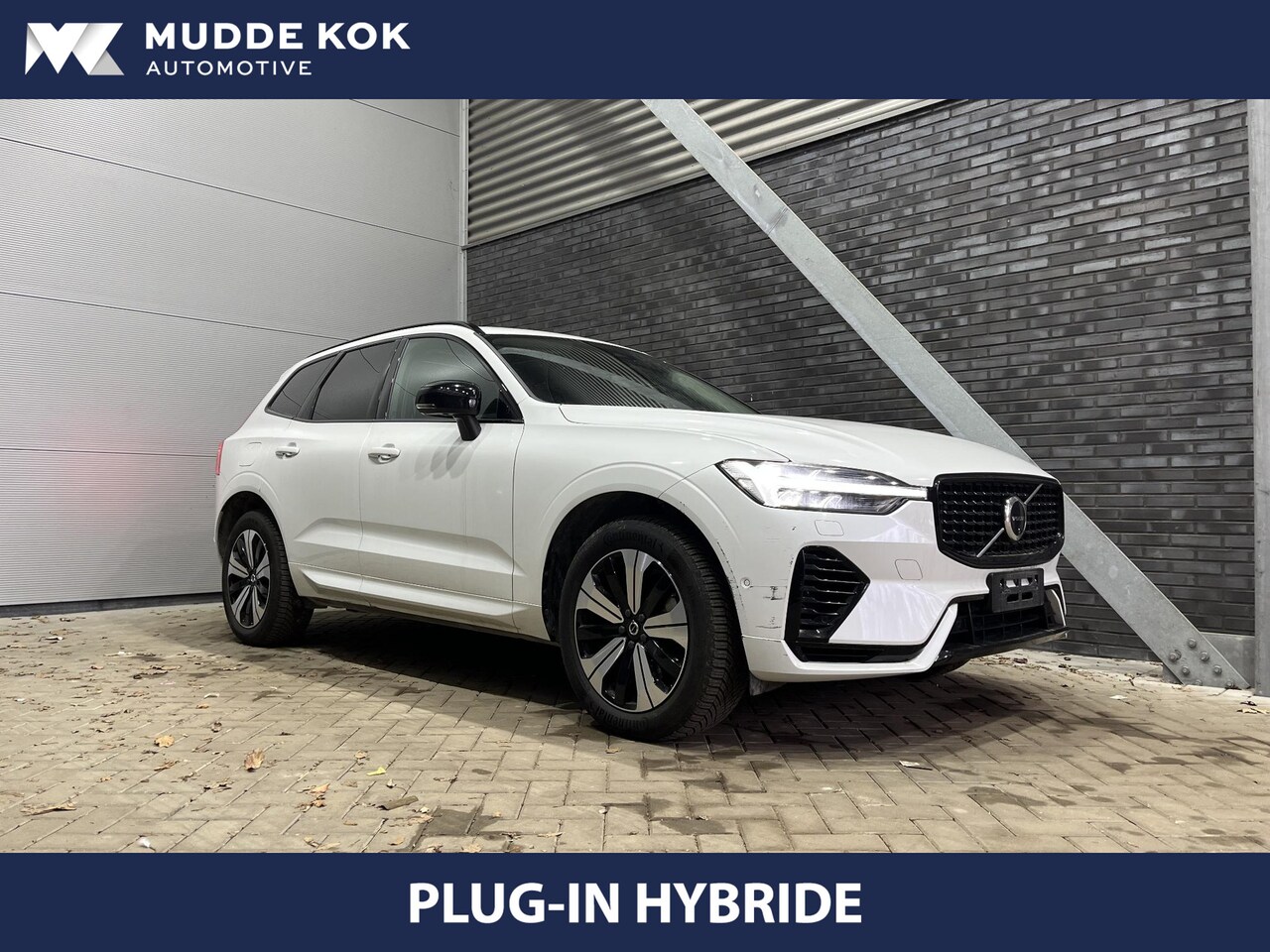 Volvo XC60 - T6 Plug-in hybrid Plus Dark | Long Range | 360° Camera | ACC | Panoramadak | harman/kardon - AutoWereld.nl