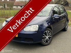 Volkswagen Golf - 1.6 FSI Trendline