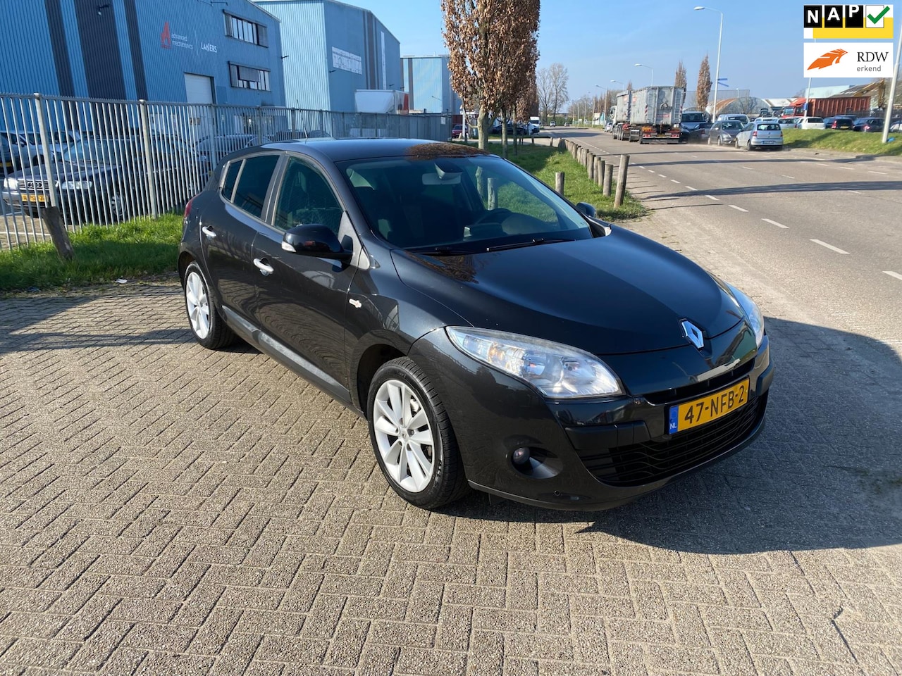 Renault Mégane - 1.6 Celsium Navigatie !!! - AutoWereld.nl