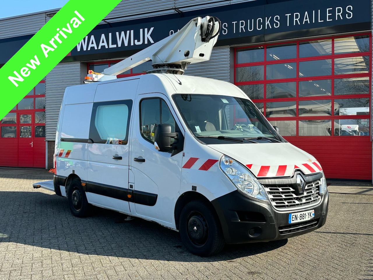 Renault Master - Hoogwerker Comilev 100 TFI APK 29-06-2025 - AutoWereld.nl