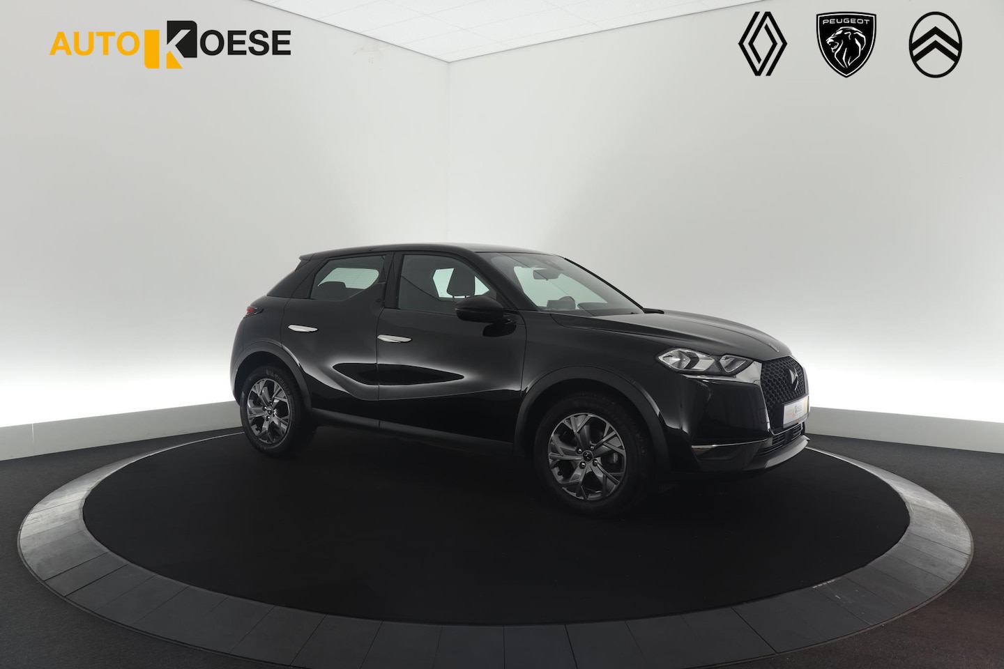 DS 3 Crossback - PureTech 100 Montmartre | Parkeersensoren | Apple Carplay | Allseason Banden | Navigatie | - AutoWereld.nl