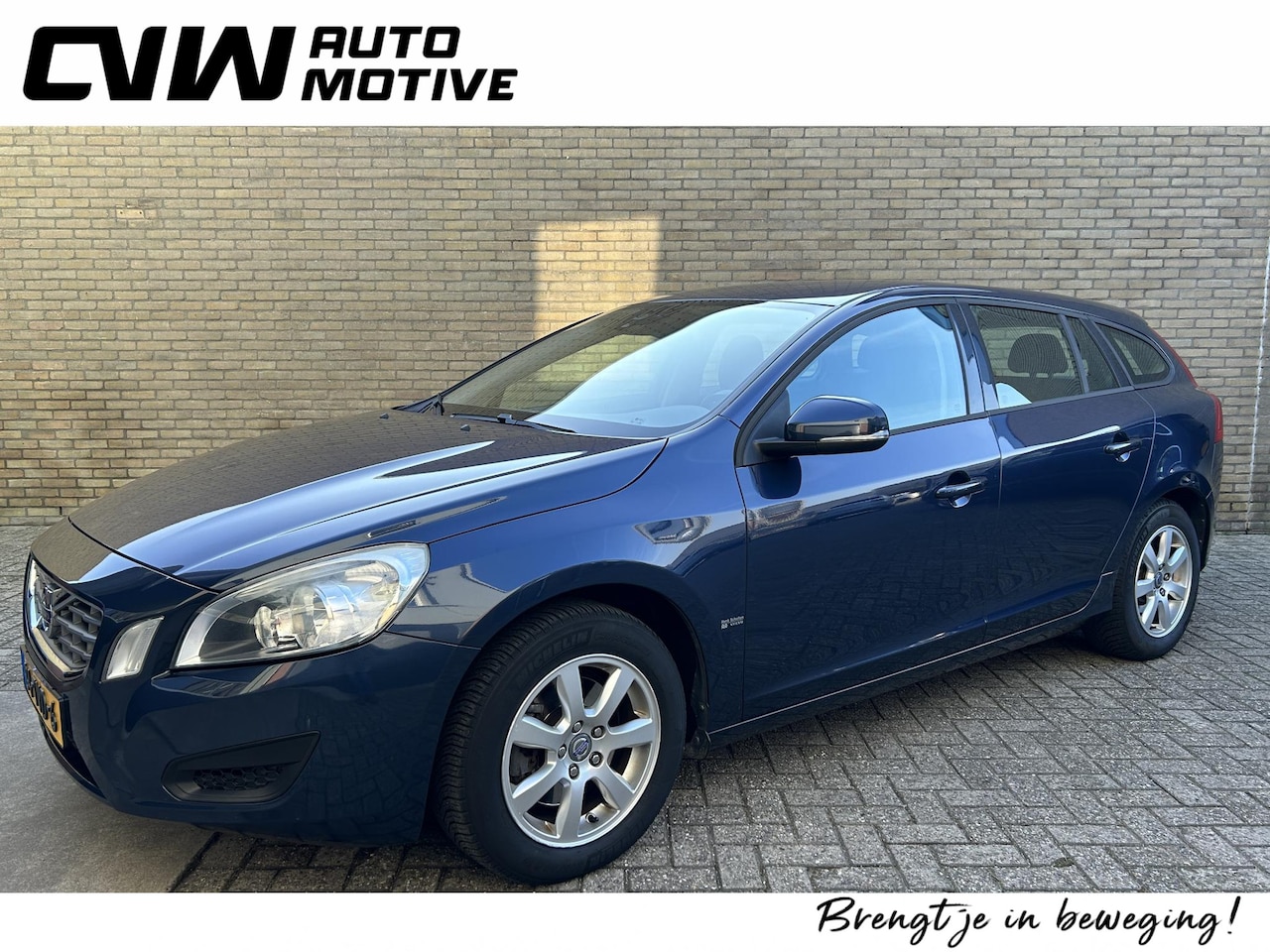 Volvo V60 - 1.6 T3 150pk | Climate control | Cruise control | Trekhaak | Navigatie | PDC achter | Lede - AutoWereld.nl