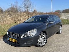 Volvo V60 - 2.0 D3 163PK / R-Design / Automaat / 2011 / LED /