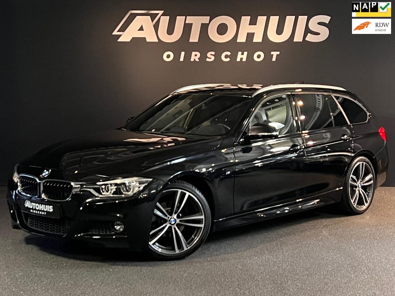 BMW 3-serie Touring - 320i High Executive M Edition Automaat/Navi/Stoelverwarming/19"/CruiseControl - AutoWereld.nl