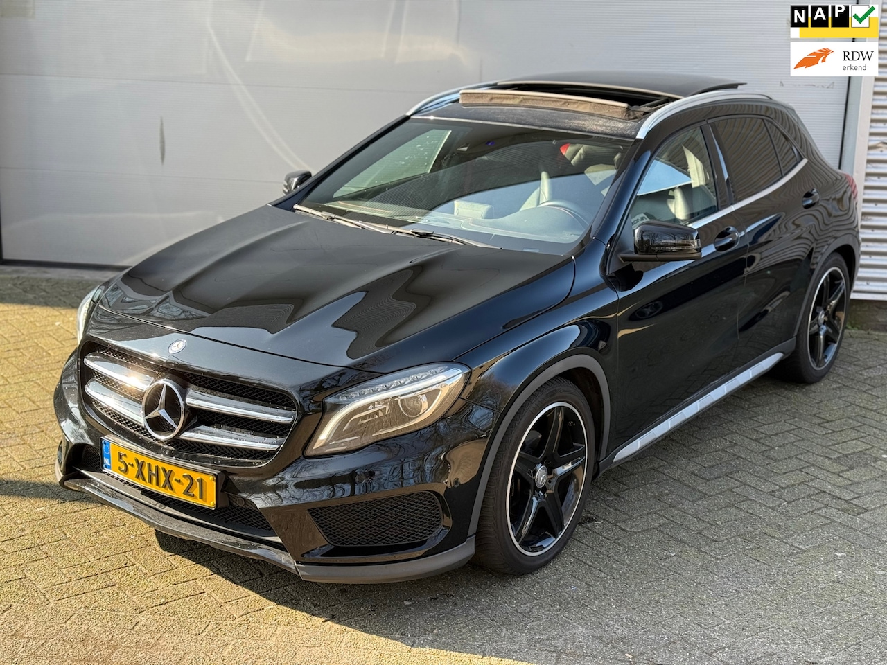 Mercedes-Benz GLA-Klasse - 200 CDI Prestige AMG Exclusief l Pano l Climate l HK Audio l ILS l Volleder l Memory l Sta - AutoWereld.nl