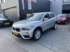 BMW X1 - SDrive18d Corporate Lease Essential 2e Eigenaar Airco PDC NAP APK