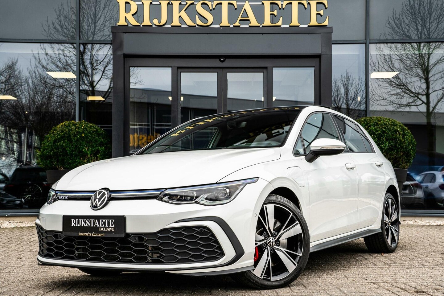 Volkswagen Golf - 1.4 GTE TSI|245 PK|PANO|ACC|NAV|18''|CARPLAY - AutoWereld.nl