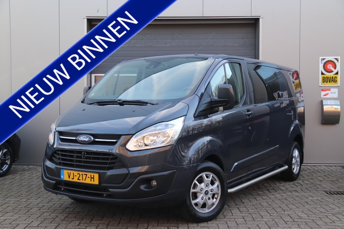 Ford Transit Custom - 290 2.2 TDCI L2H1 Limited DC 290 2.2 TDCI L2H1 Limited DC - AutoWereld.nl