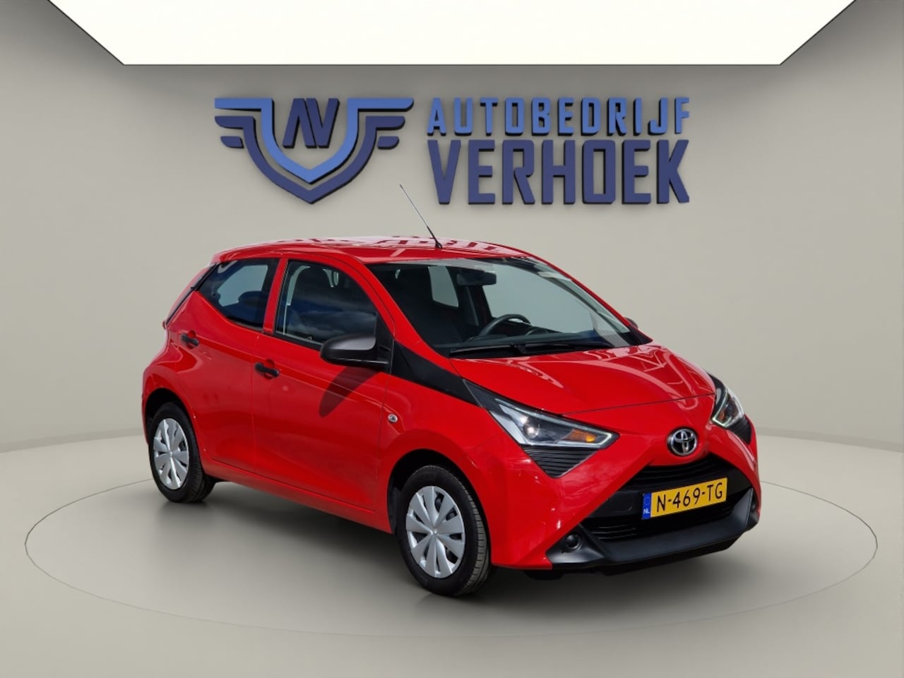 Toyota Aygo - 1.0 VVT-i 5-Drs X-Fun Airco - NL Auto - Lage Kmstand! - AutoWereld.nl