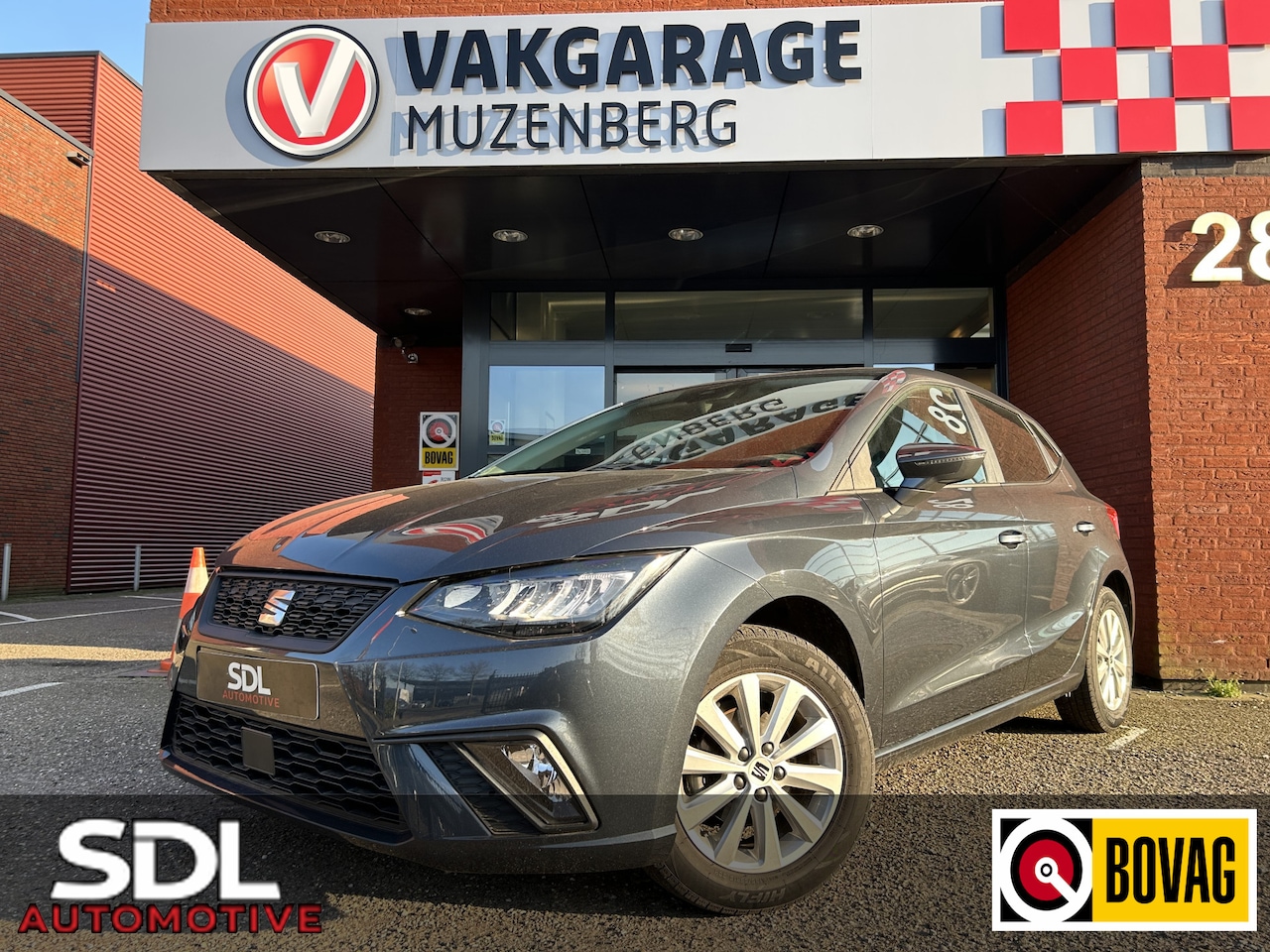 Seat Ibiza - 1.0 EcoTSI Business Intense // NAVI // FULL LED // CARPLAY / ANDROID AUTO // CLIMA // PDC - AutoWereld.nl