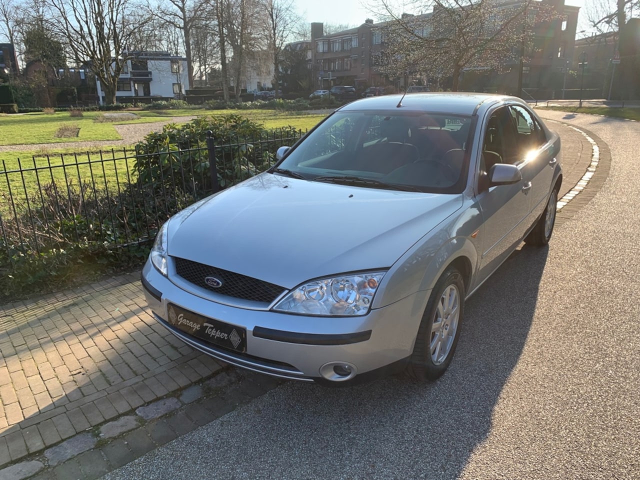 Ford Mondeo - 1.8-16V First Edition 1ste eigenaar, grote beurt - AutoWereld.nl