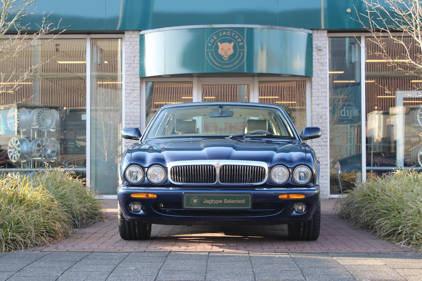 Jaguar XJ - 3.2 V8 Executive 3.2 V8 Executive - AutoWereld.nl