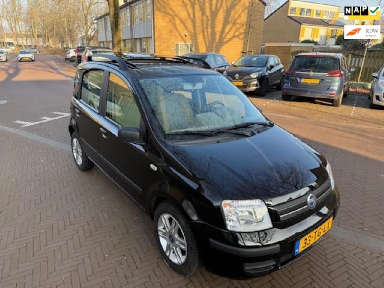 Fiat Panda - AUTOMAAT / 42.000 NAP / Panorama dak / Nieuw APK - AutoWereld.nl