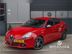 Alfa Romeo Giulietta - 1.4 T QV line Climate control PDC LM Cruise control