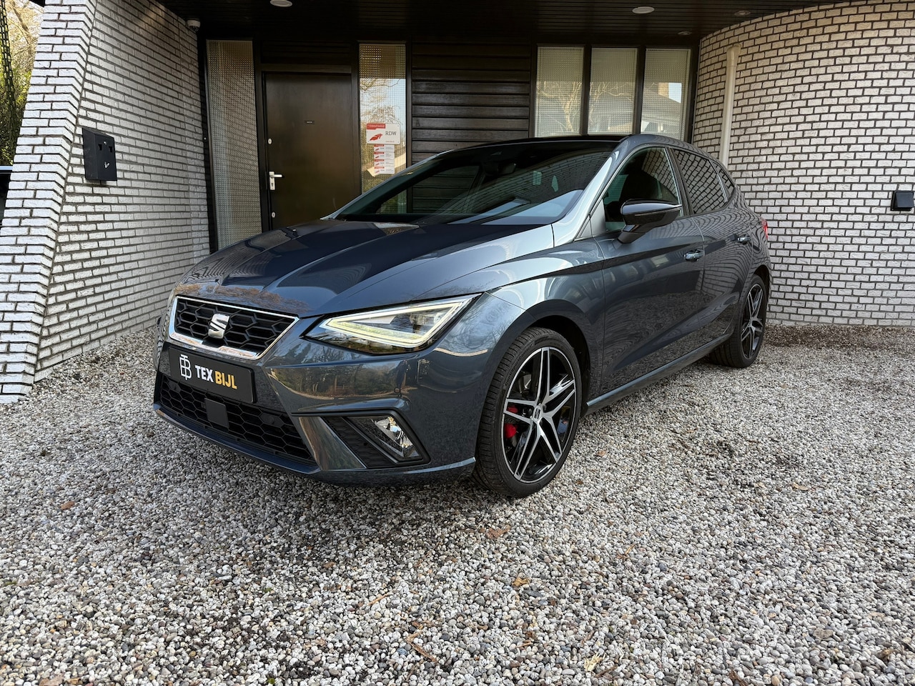 Seat Ibiza - 1.5 TSI FR Full option met o.a. Pano, Beats, etc! - AutoWereld.nl