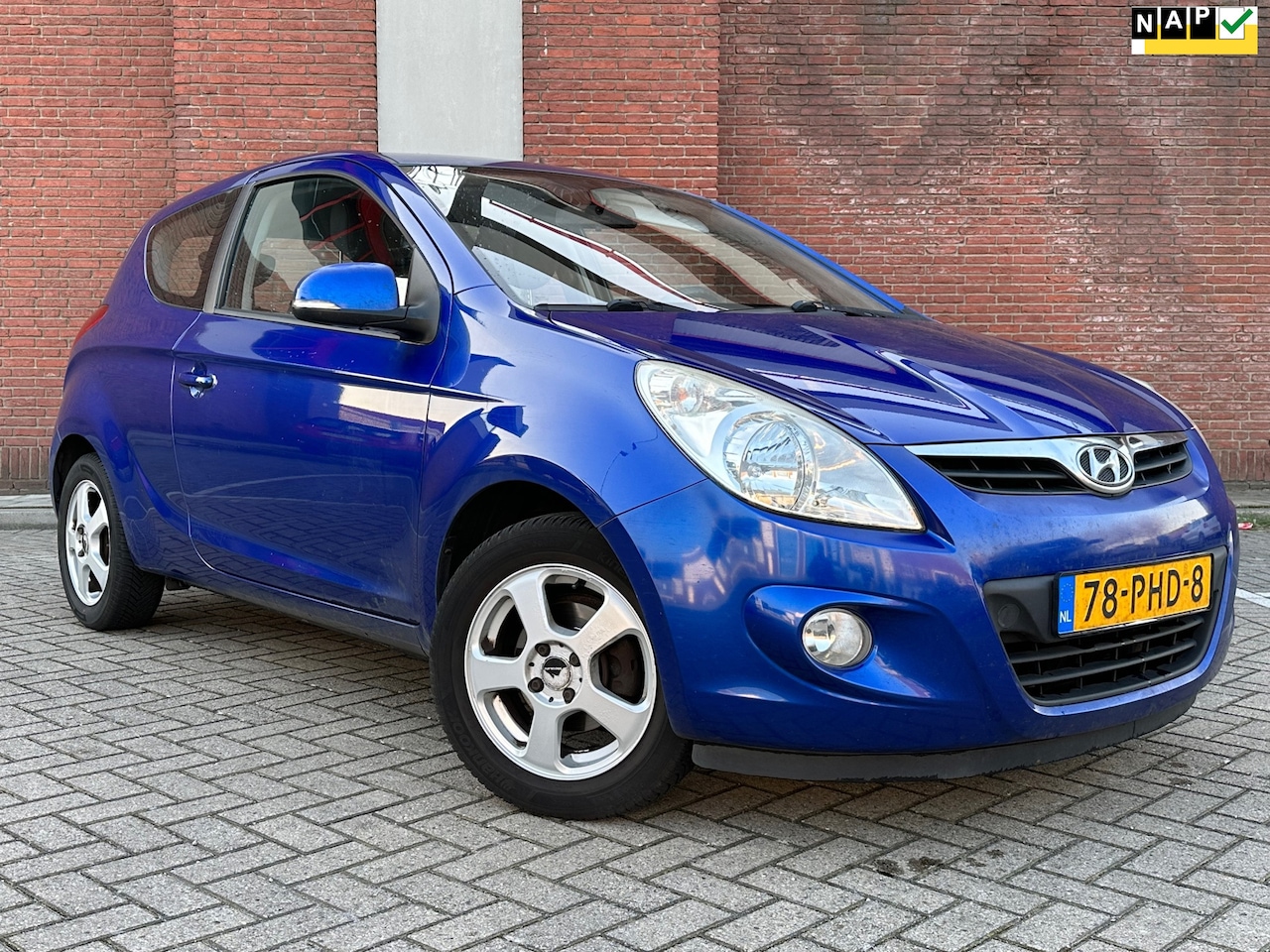 Hyundai i20 - 1.2i i-Motion|AIRCO|ELEKTRISCHE PAKKET - AutoWereld.nl