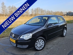 Volkswagen Polo - 1.4-16V Comfortline