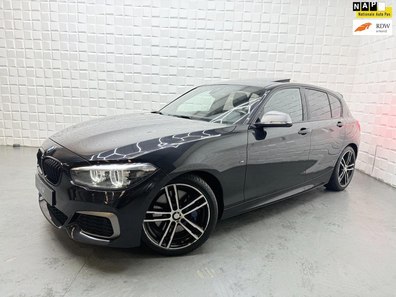 BMW 1-serie - M140i Edition Shadow High Executive DAK H&K NAP - AutoWereld.nl