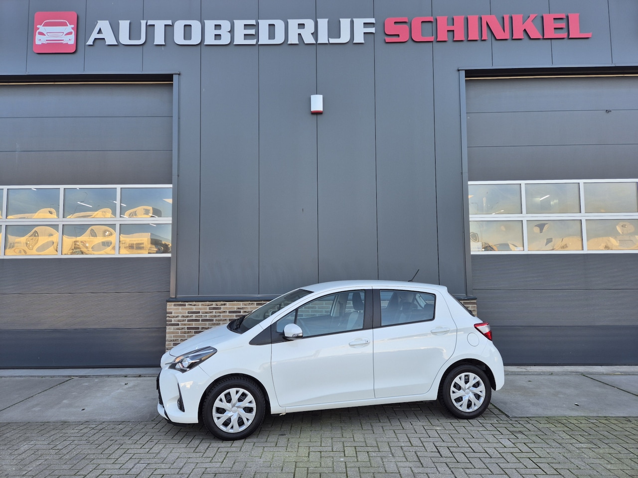 Toyota Yaris - 1.0 VVT-i Aspiration 1.0 VVT-i Aspiration - AutoWereld.nl