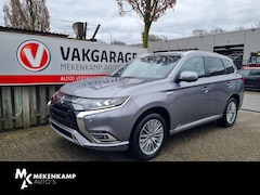 Mitsubishi Outlander - 2.4 PHEV Instyle 18"/Trekhaak/LED/Leder/Zonnedak/Stoel + stuurverwarming/Dodehoek/PDC v+a/