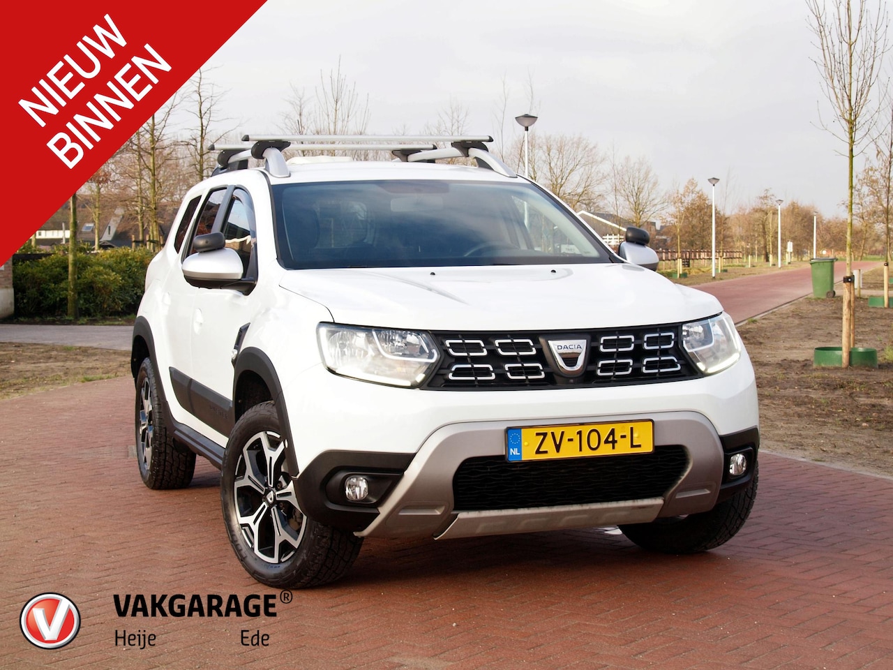 Dacia Duster - 1.6 SCe Prestige | Unieke bedrijfswagen | 4X4 | Camera | Trekhaak | Stoelverwarming | - AutoWereld.nl