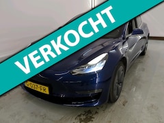 Tesla Model 3 - Long Range AWD 75 kWh 351pk | 18" Aero Velgen | Autopilot | Zwart interieur | Deep Blue me