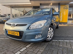 Hyundai i30 - 1.6i Dynamic | Goed onderhouden | Nieuwe banden | Trekhaak