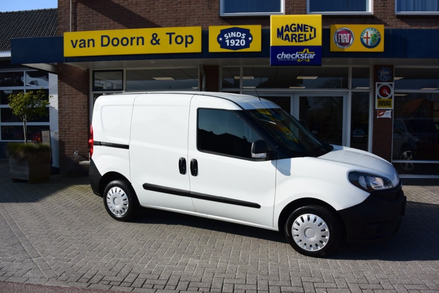 Fiat Doblò Cargo - 1.6 MJ L1 1.6 MJ L1 - AutoWereld.nl