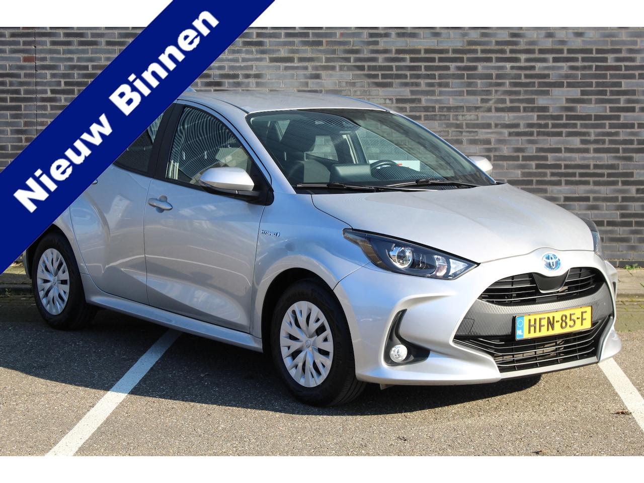 Toyota Yaris - 1.5 Hybrid Active I NAVI.I ADP.CRUISE I APPLE CAR I - AutoWereld.nl