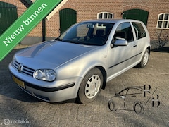 Volkswagen Golf - 1.4-16V Comfortline INRUILKOOPJE