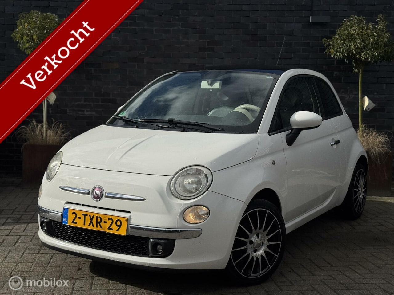 Fiat 500 - 1.2 Lounge -LEDER-PANO-AIRCO- Apk (16-09-2025) *INRUIL - AutoWereld.nl