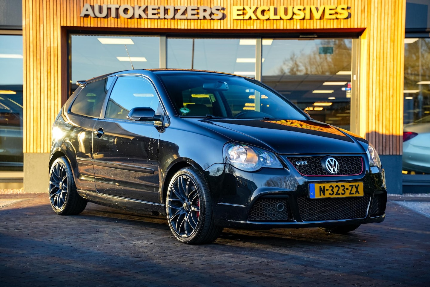 Volkswagen Polo - 1.8 GTI Cup Edition Clima Stoelverw. LMV Pioneer 180PK! - AutoWereld.nl