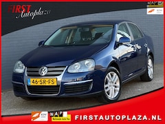 Volkswagen Jetta - 1.6 Trendline AIRCO/CRUISE