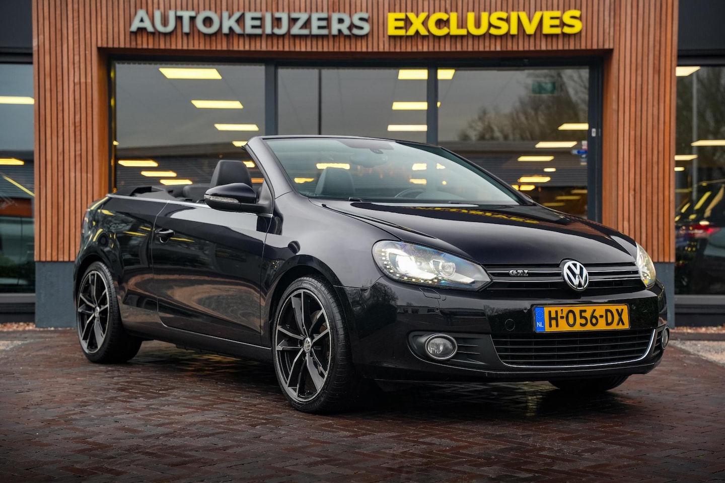 Volkswagen Golf Cabriolet - 1.4 TSI Navi  Cruise Leer PDC LM - AutoWereld.nl