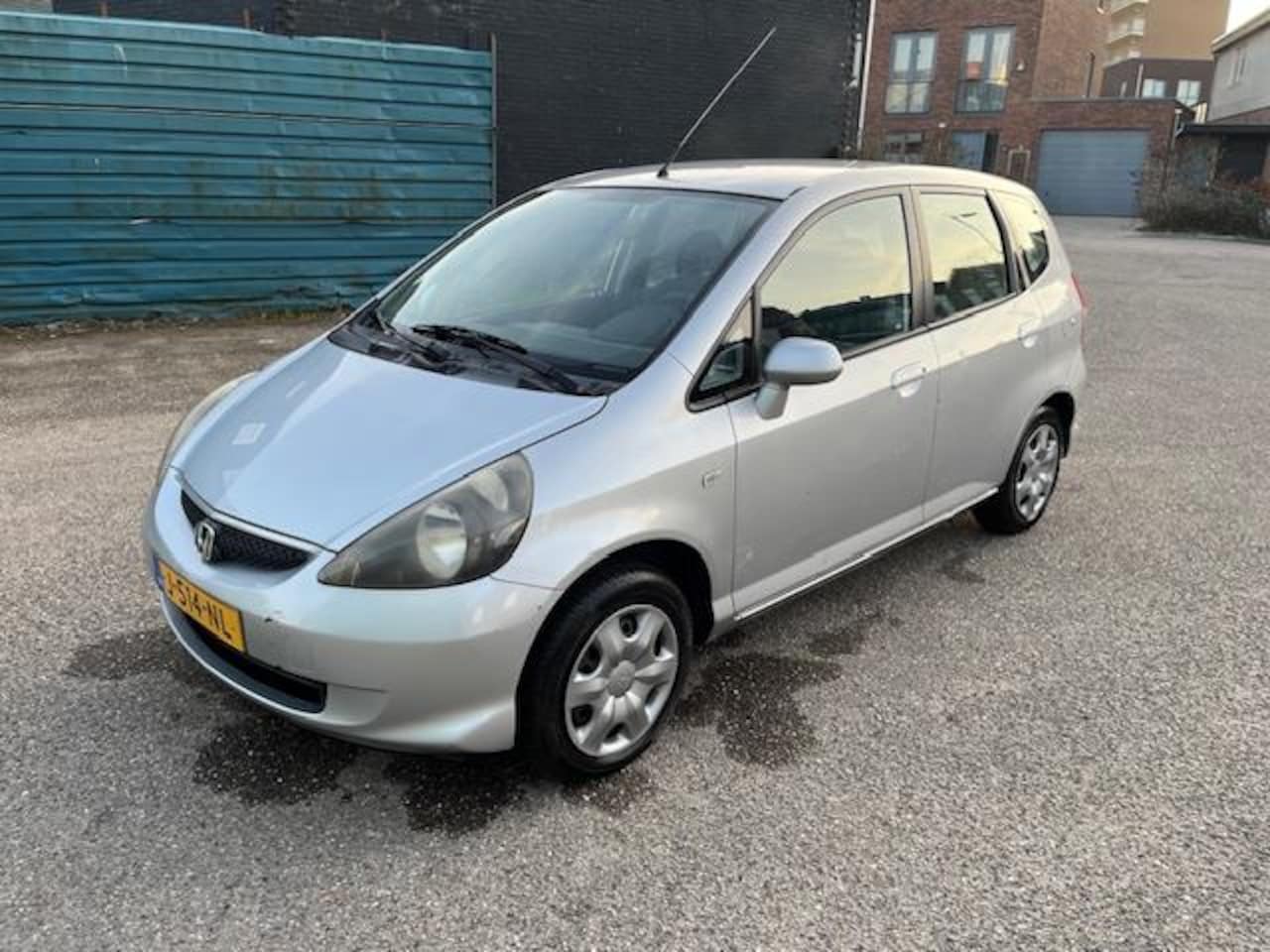 Honda Jazz - 1.2 S! 125 DKM! Airco! Parkingsensor! - AutoWereld.nl