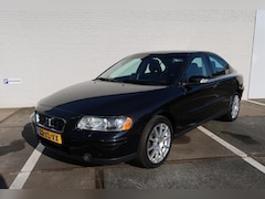 Volvo S60 - 2.0 T Automaat Drivers Edition II I Stoelverwarming I PDC I Navigatie I Afn. Trekhaak I Cl