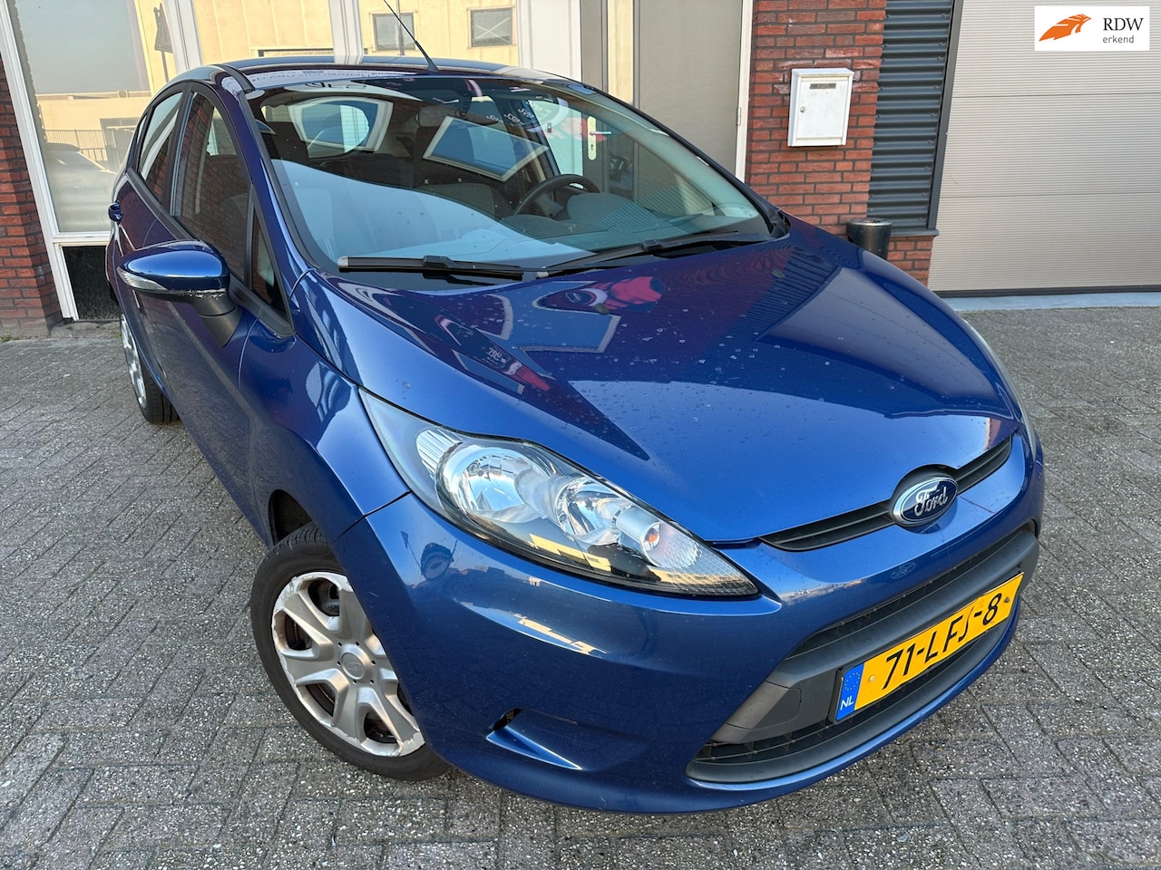 Ford Fiesta - 1.25 Trend / Airco / 5DRS / MF Stuur - AutoWereld.nl