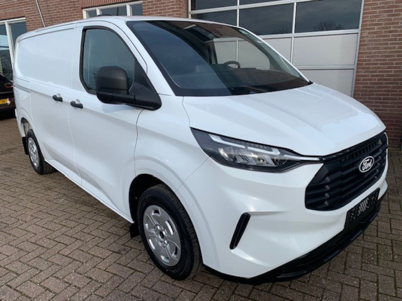 Ford Transit Custom - 300 2.0 TDCI L1H1 Trend 300 2.0 TDCI L1H1 Trend - AutoWereld.nl