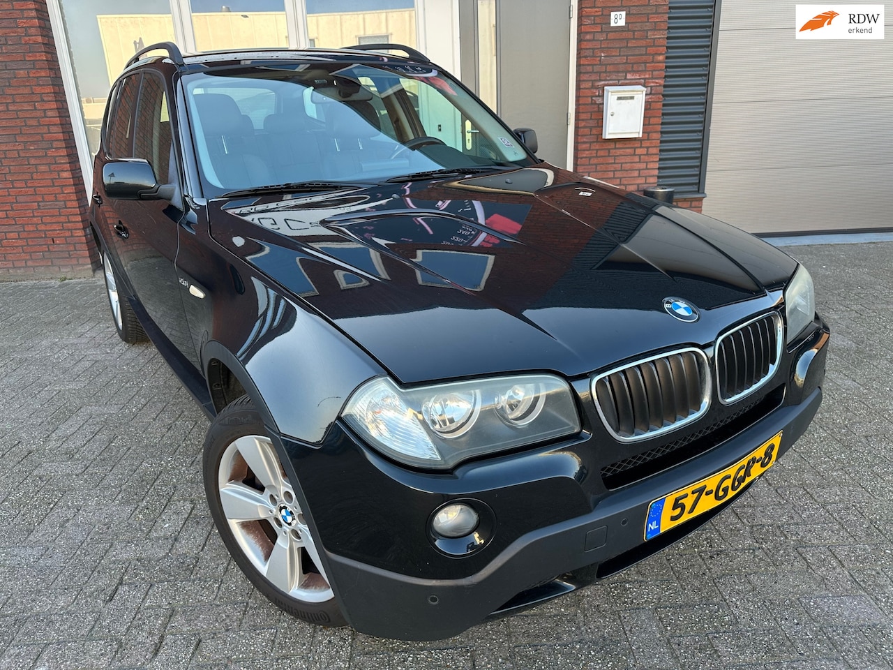 BMW X3 - 2.0i Introduction / Navi / Leder / PDC / Cruise - AutoWereld.nl