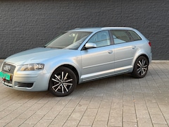 Audi A3 Sportback - 1.6 FSI Ambiente Pro Line