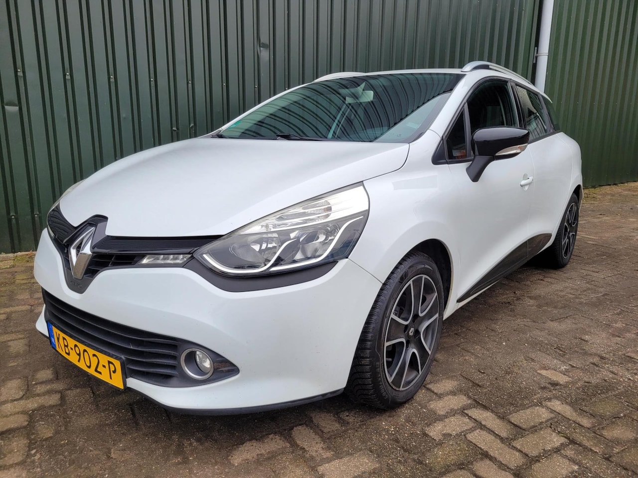 Renault Clio Estate - 1.5 dCi ECO Dynamique Navi - AutoWereld.nl