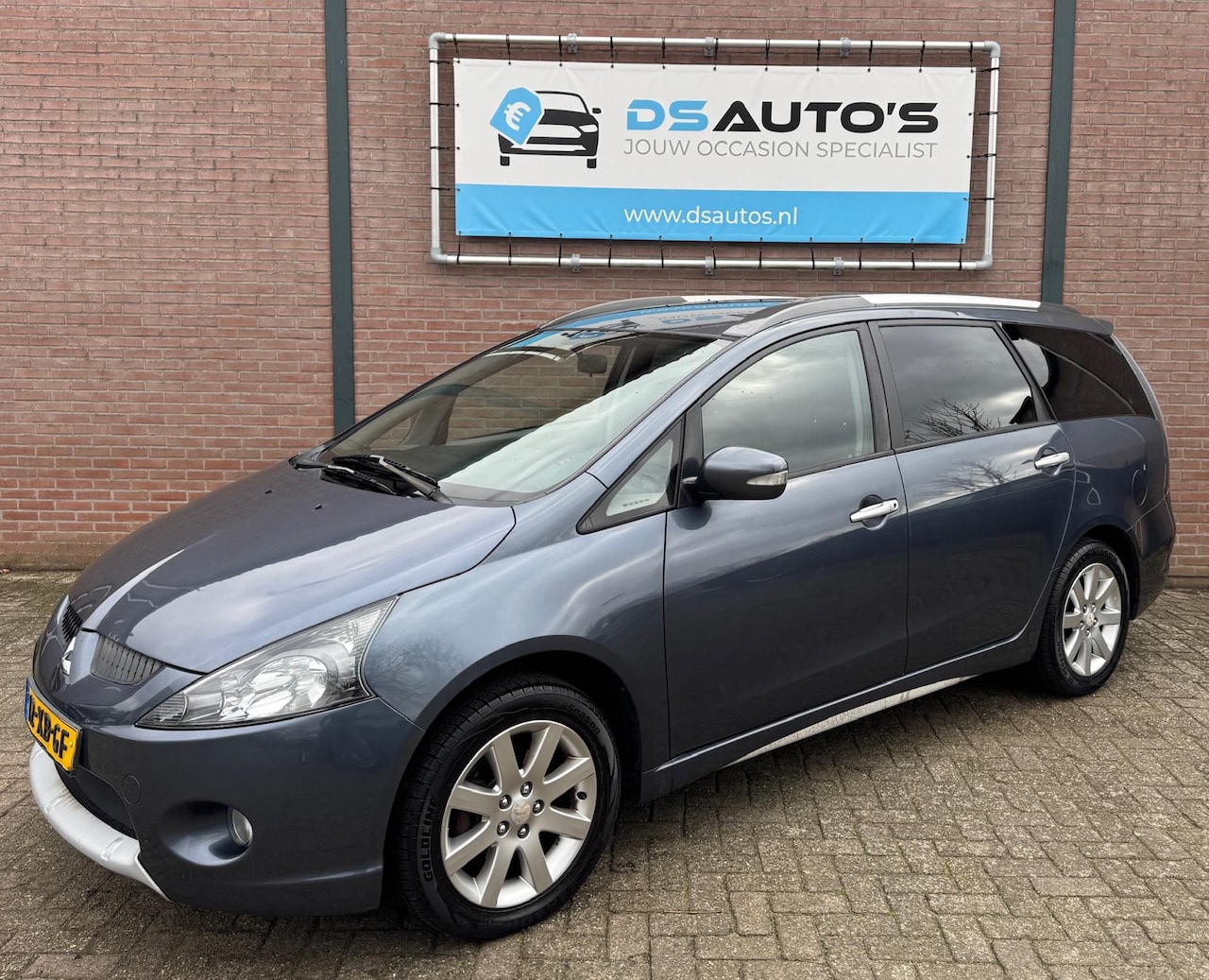 Mitsubishi Grandis - 2.4-16V InSport 2.4-16V InSport - AutoWereld.nl