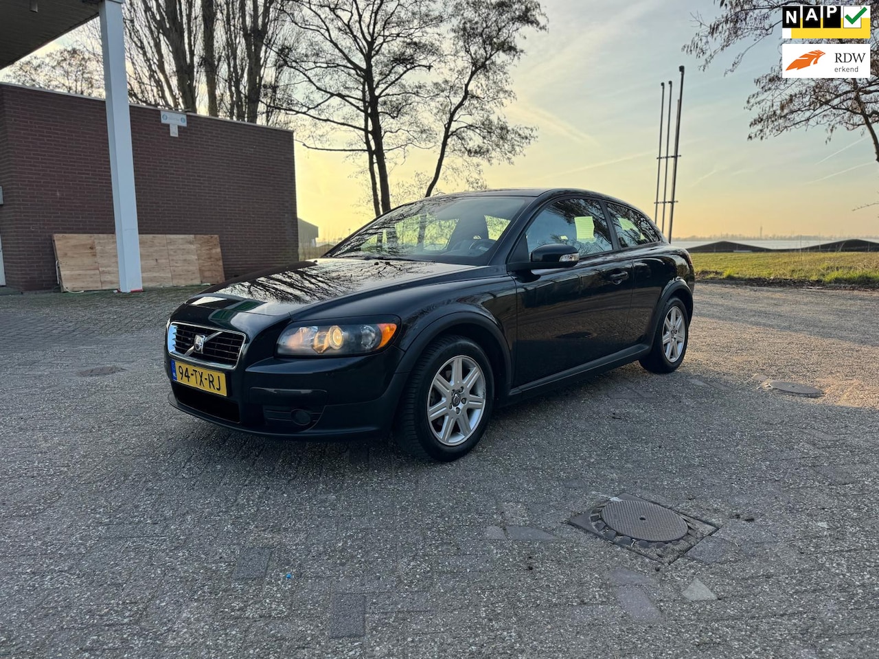 Volvo C30 - 1.6 Momentum|CC|CLIMA - AutoWereld.nl