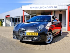 Alfa Romeo Giulietta - 1.4 T 170pk Distinctive Navi|1e Eig|Half Leder|LMV