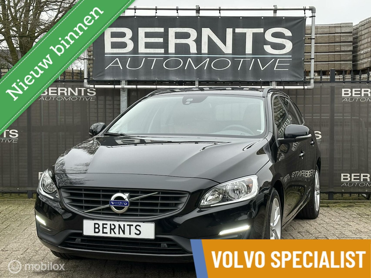 Volvo V60 - T3|Navi|Leder|Camera|Stoelverwarming|PDC V+A - AutoWereld.nl