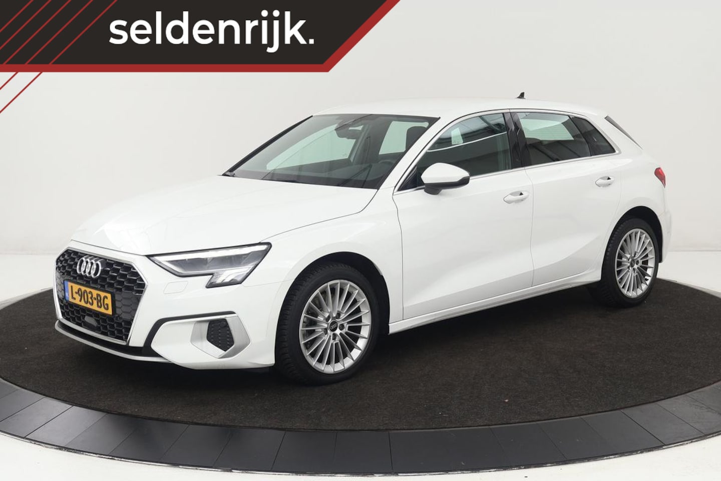 Audi A3 Sportback - 30 TFSI Business Edition | Carplay | Sportstoelen | Virtual Cockpit | Full LED | Climate c - AutoWereld.nl