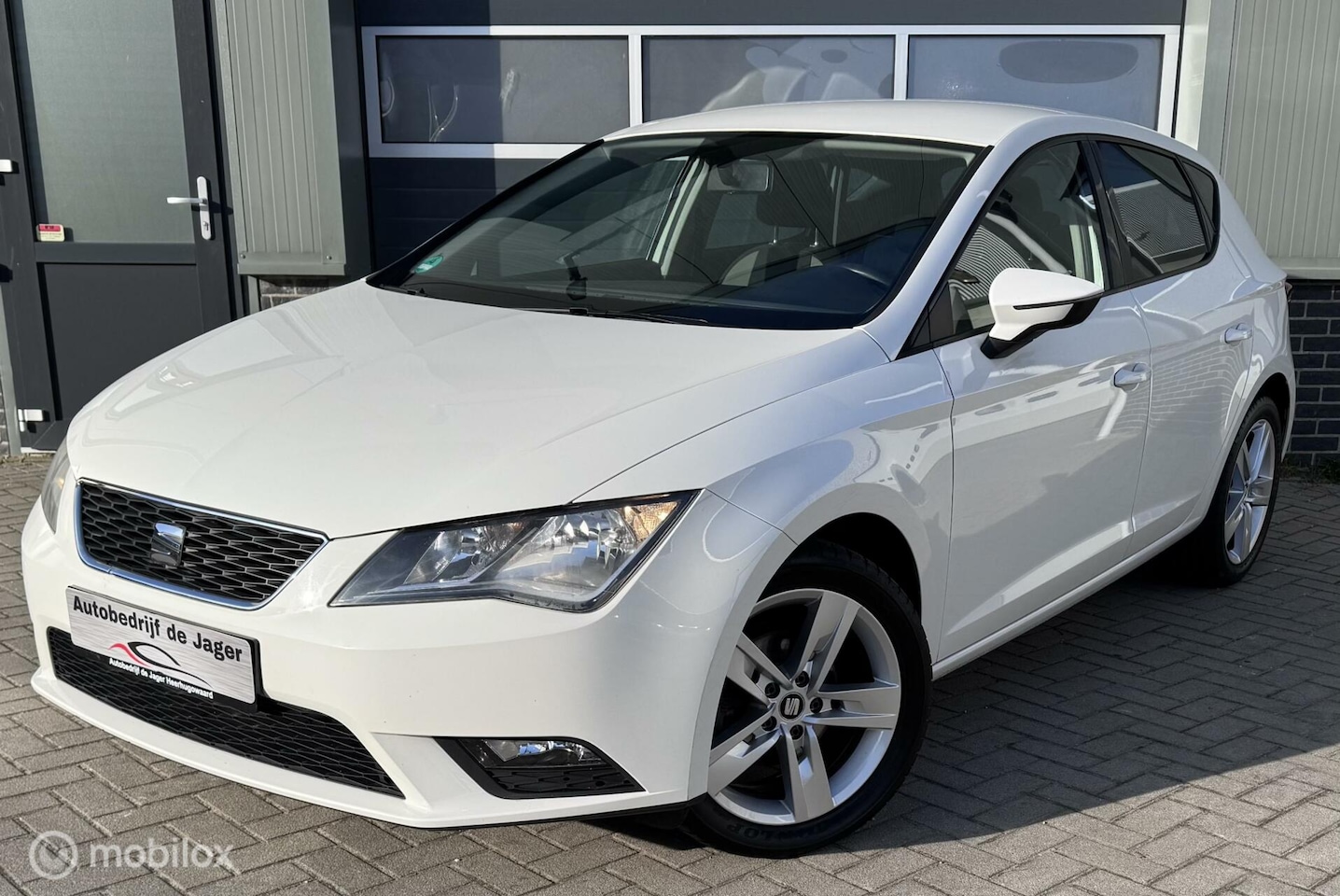 Seat Leon - 1.2 TSI Style/ AIRCO/ APK/ O. HISTORIE - AutoWereld.nl