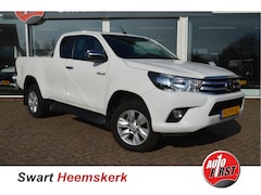 Toyota HiLux - 2.4 D-4D-F Xtra Cab Professional 4x4 | Trekhaak 3500kg | Airco | Cruise | NL auto